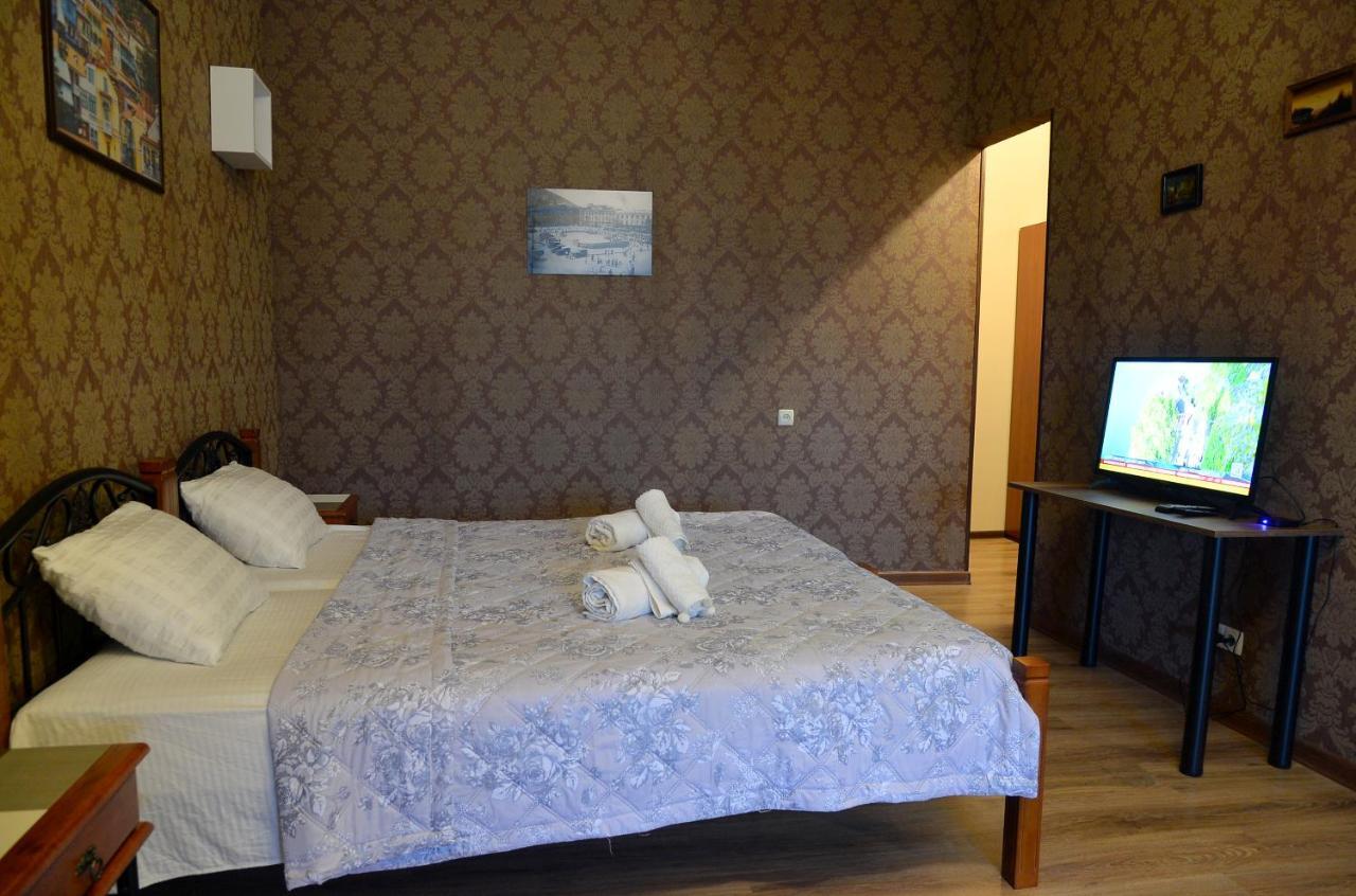 Natia'S Apartment On Dadiani St. Tbilisi Esterno foto